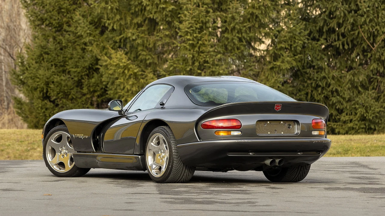 2002 Dodge Viper GTS 2nd Gen - Image 3 of 24