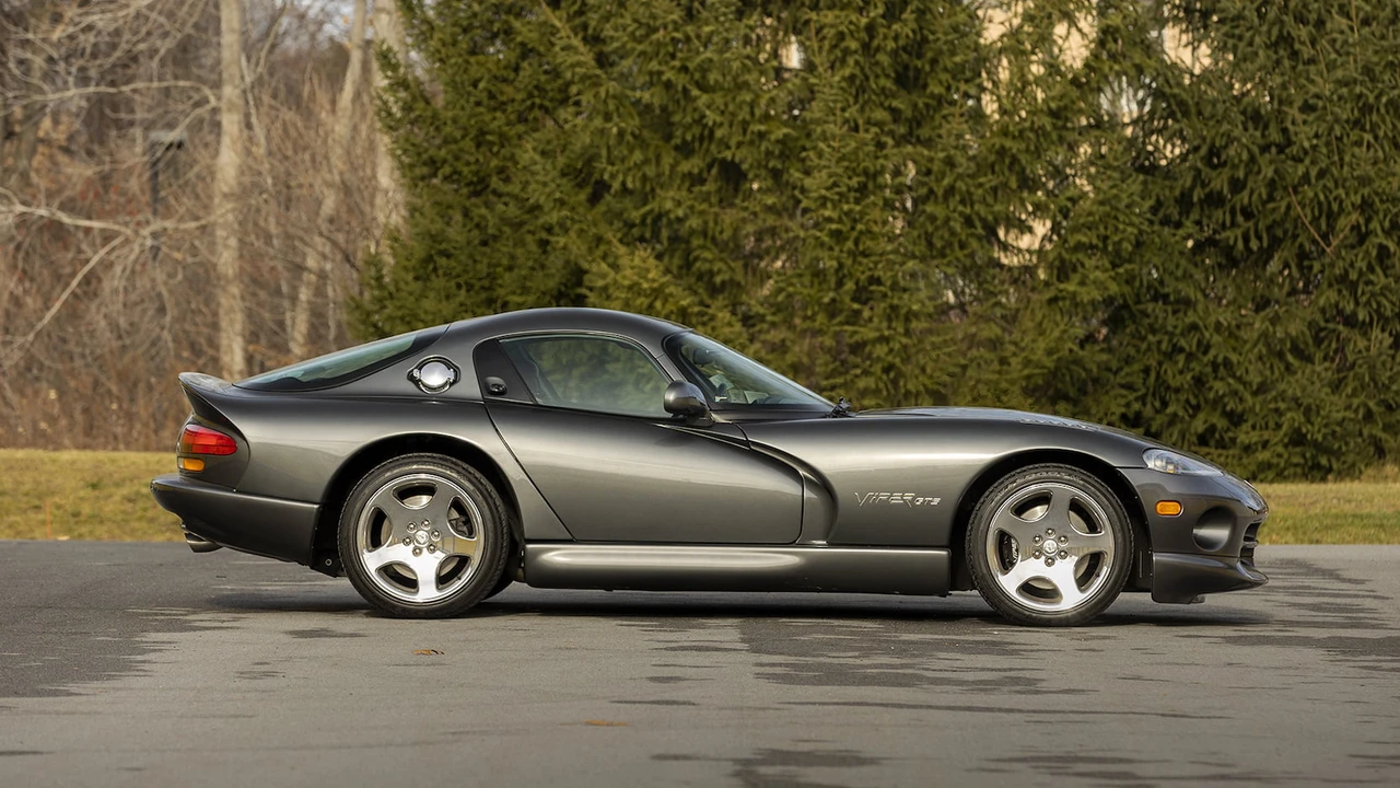 2002 Dodge Viper GTS 2nd Gen - Image 8 of 24