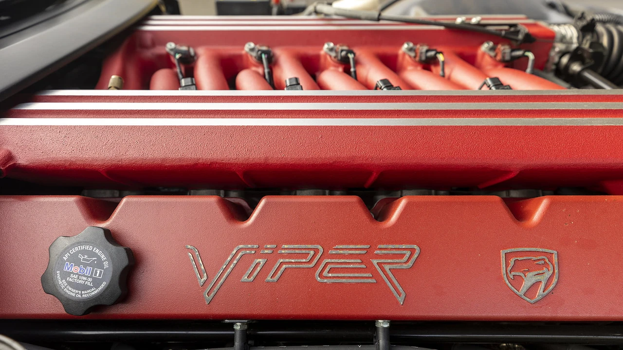 2002 Dodge Viper GTS 2nd Gen - Image 11 of 24