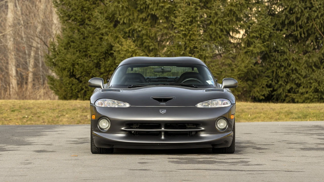 2002 Dodge Viper GTS 2nd Gen - Image 14 of 24