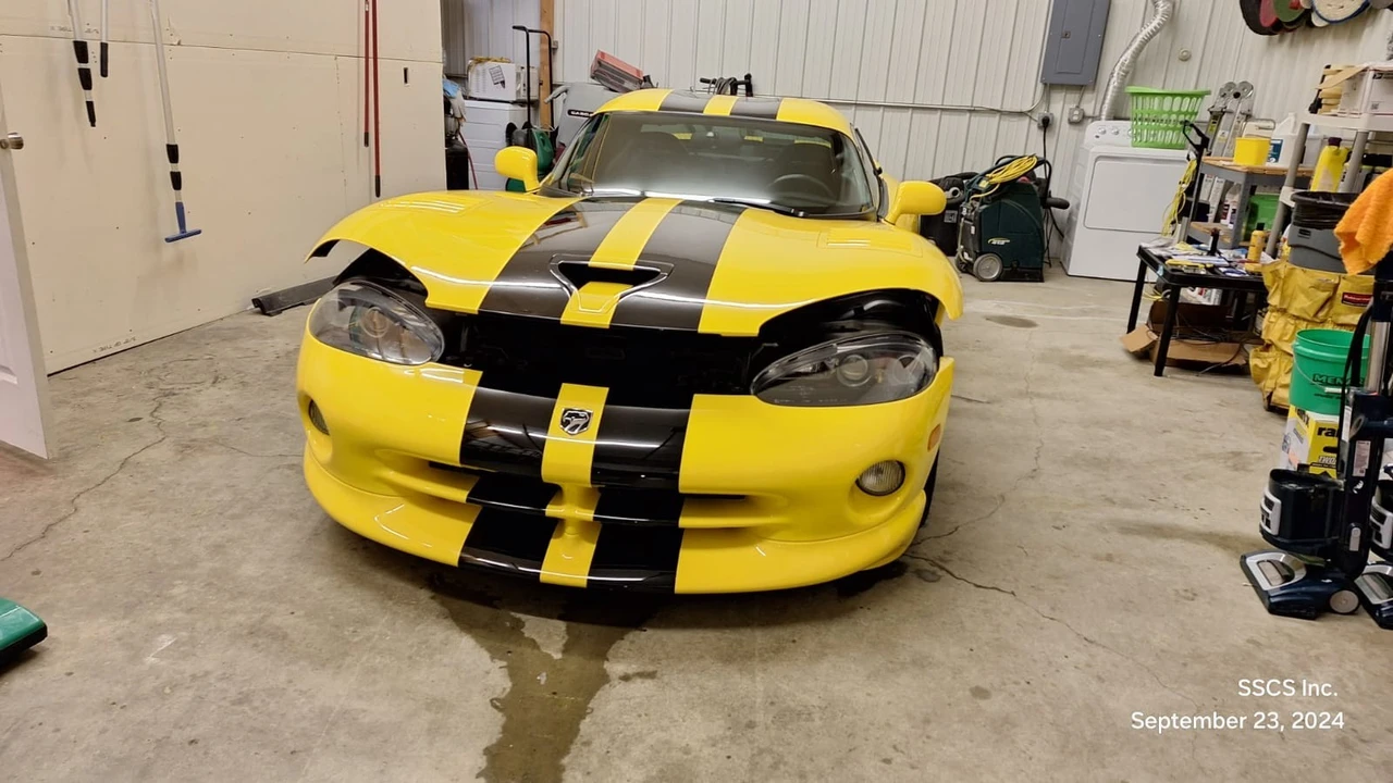 2002 Dodge Viper GTS 2nd Gen - Image 17 of 17