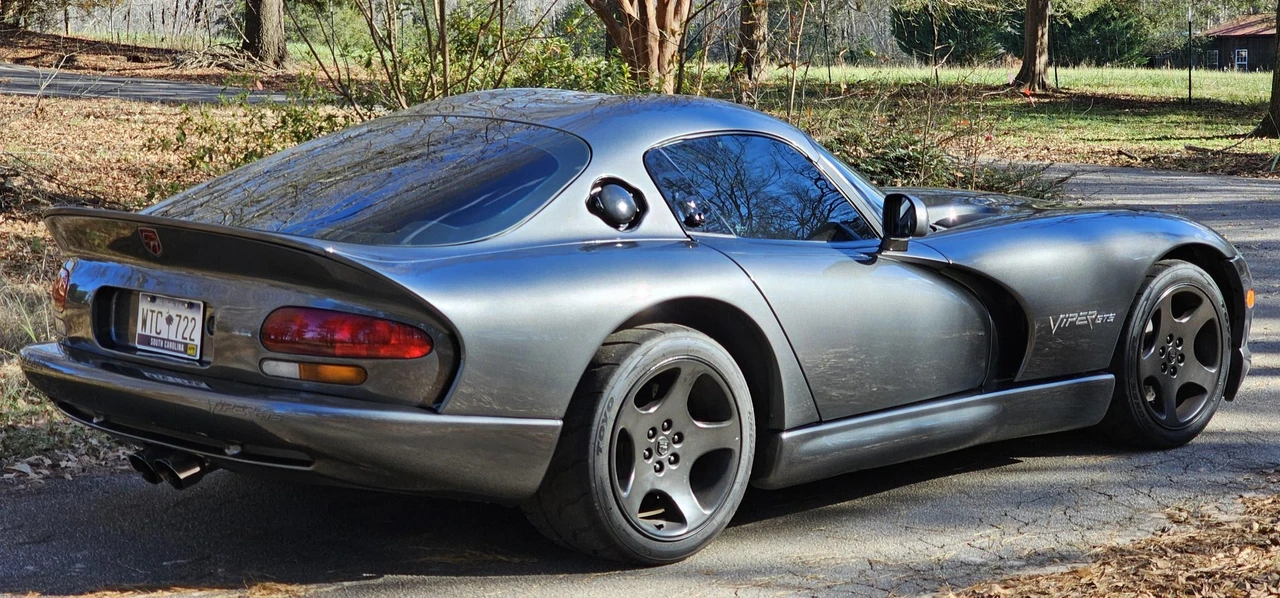 2002 Dodge Viper GTS 2nd Gen - Image 24 of 31