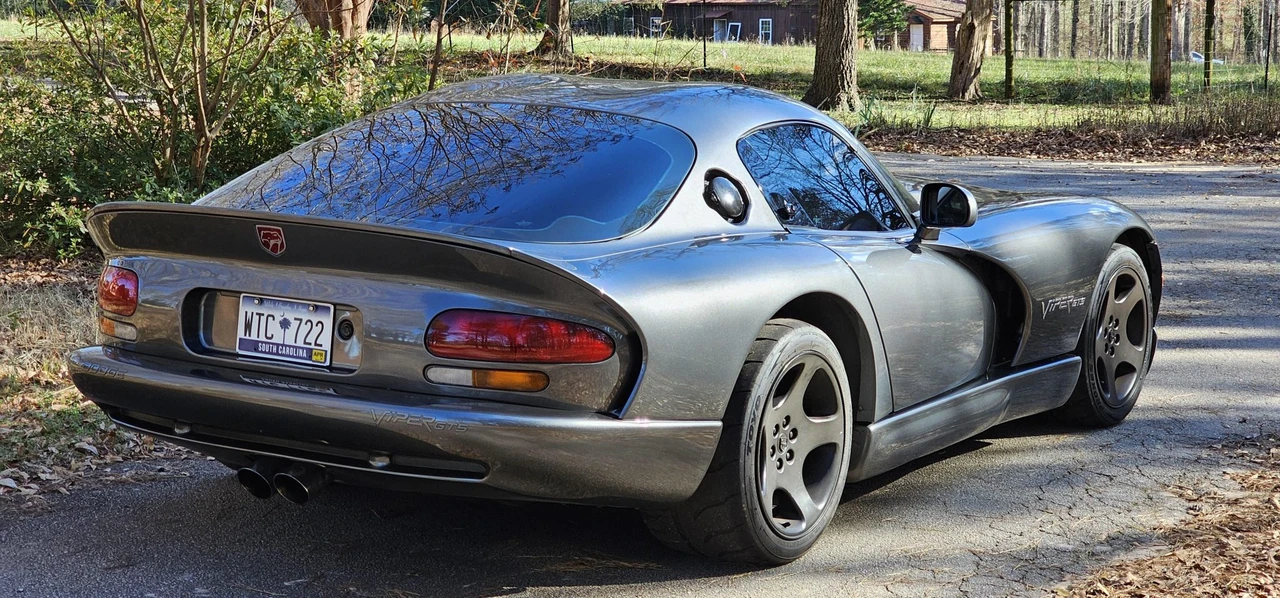 2002 Dodge Viper GTS 2nd Gen - Image 22 of 31