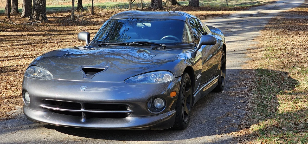 2002 Dodge Viper GTS 2nd Gen - Image 4 of 31
