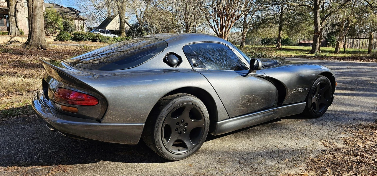 2002 Dodge Viper GTS 2nd Gen - Image 25 of 31