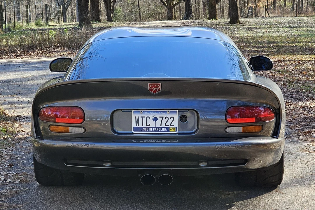 2002 Dodge Viper GTS 2nd Gen - Image 19 of 31