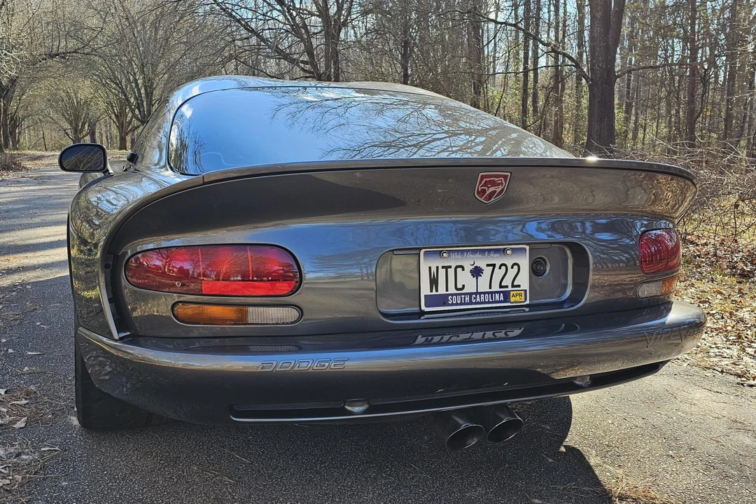 2002 Dodge Viper GTS 2nd Gen - Image 18 of 31