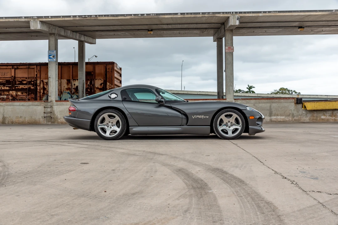 2002 Dodge Viper GTS 2nd Gen - Image 6 of 31