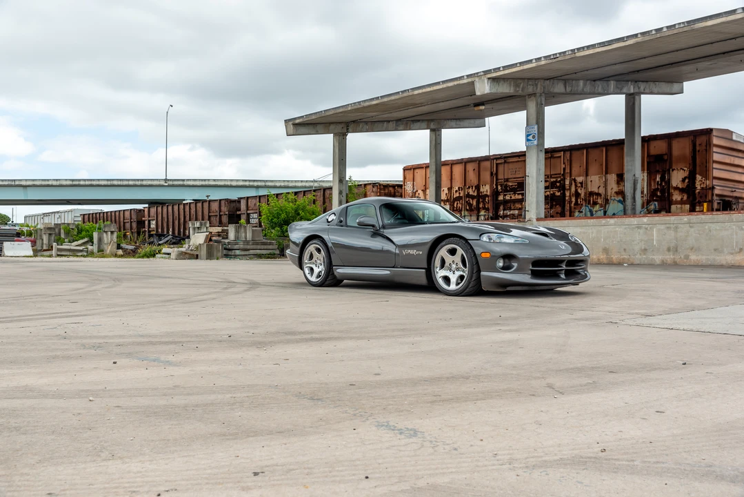 2002 Dodge Viper GTS 2nd Gen - Image 5 of 31