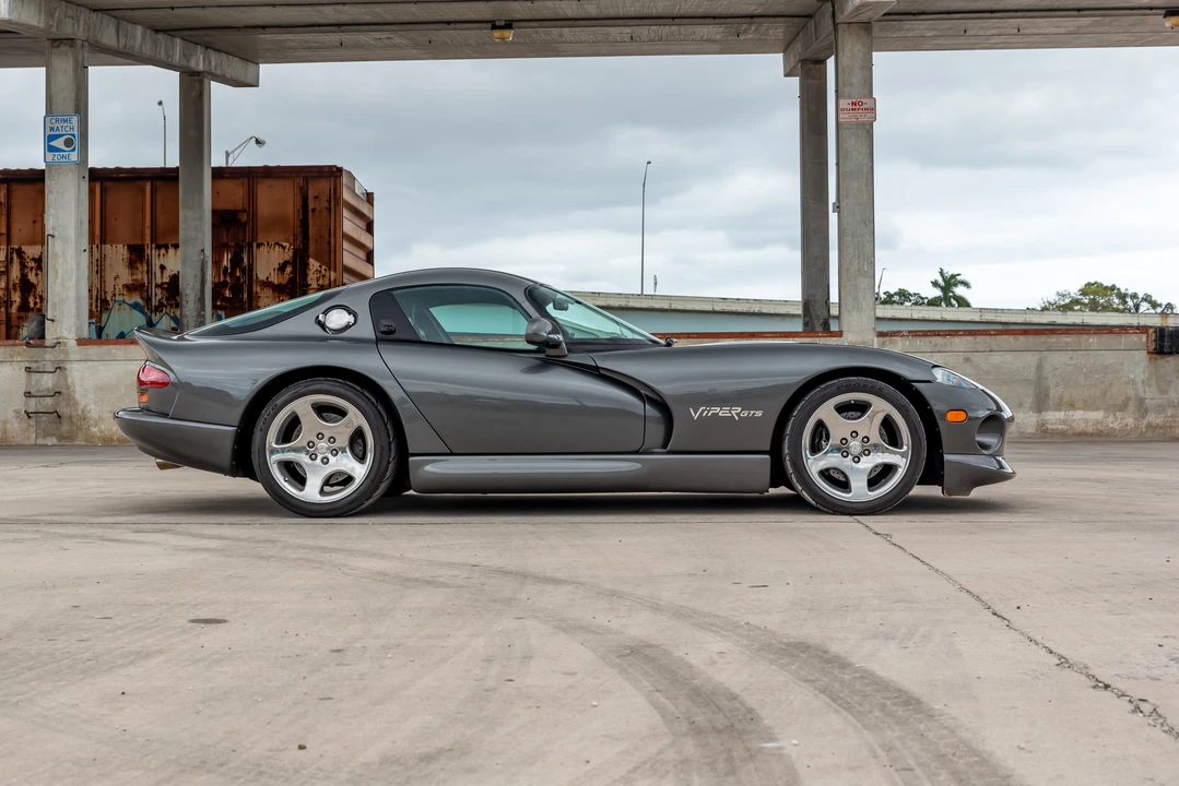 2002 Dodge Viper GTS 2nd Gen - Image 7 of 31