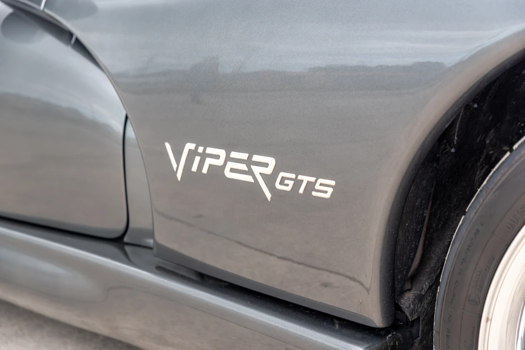 2002 Dodge Viper GTS 2nd Gen - Image 25 of 31