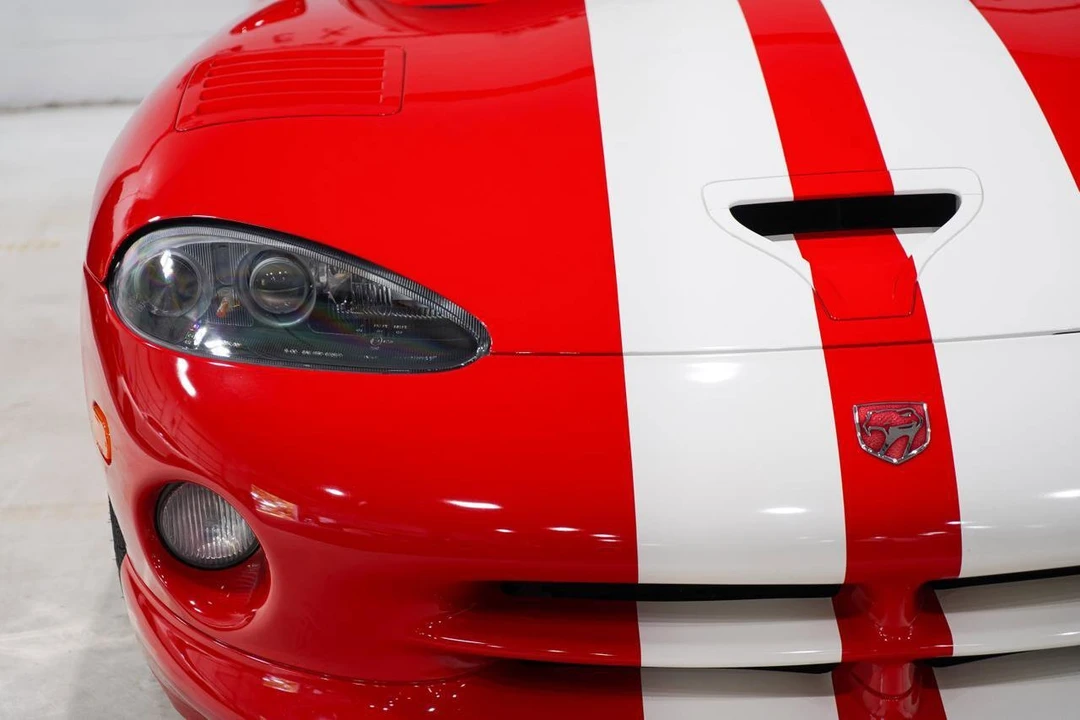 2002 Dodge Viper GTS 2nd Gen - Image 27 of 31