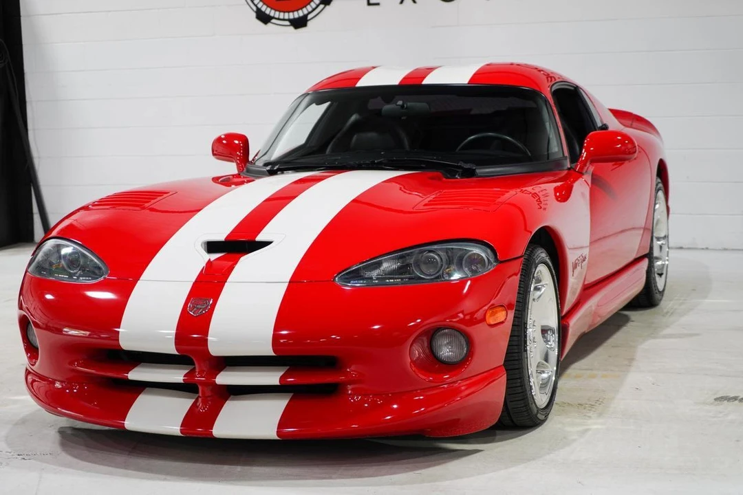 2002 Dodge Viper GTS 2nd Gen - Image 29 of 31