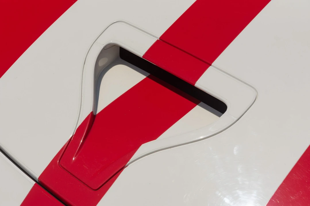 2002 Dodge Viper ACR 2nd Gen - Image 14 of 31