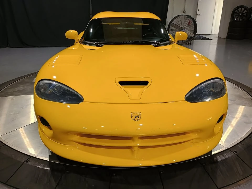 2002 Dodge Viper ACR 2nd Gen - Image 2 of 20