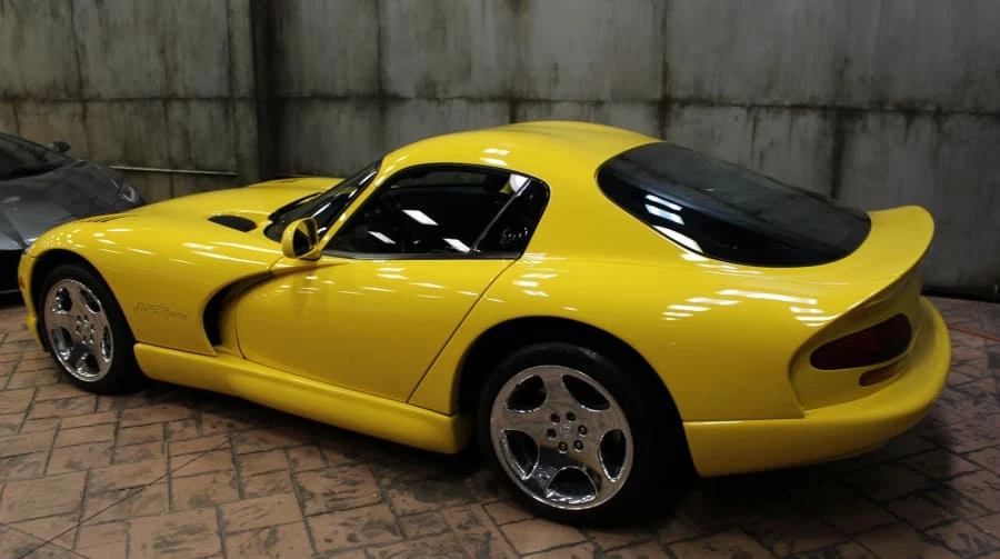 2002 Dodge Viper GTS 2nd Gen - Image 2 of 10