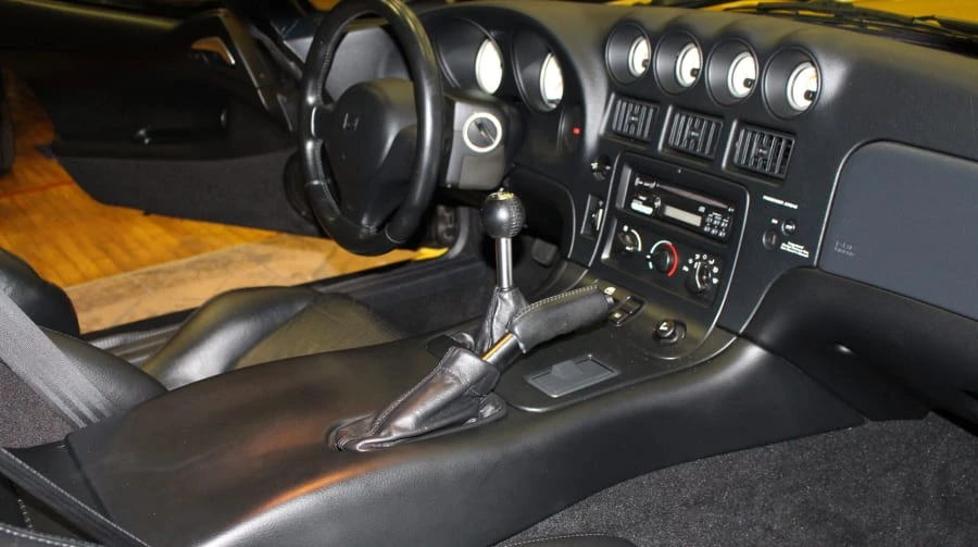 2002 Dodge Viper GTS 2nd Gen - Image 4 of 10