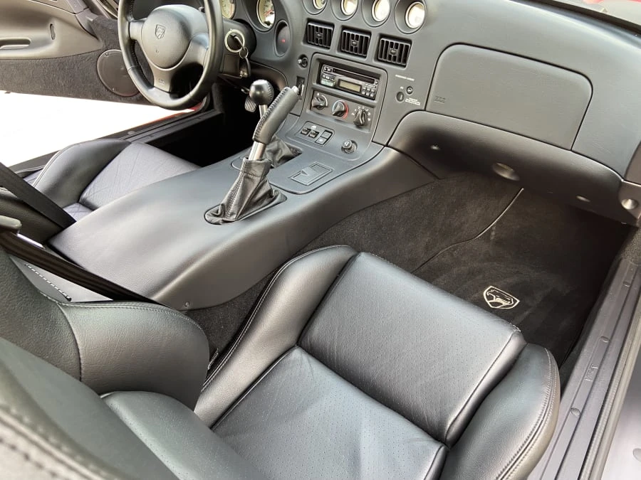 2002 Dodge Viper GTS 2nd Gen - Image 5 of 24