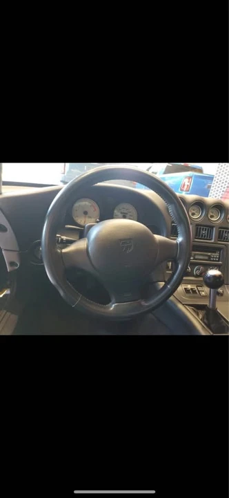 2002 Dodge Viper GTS 2nd Gen - Image 11 of 18