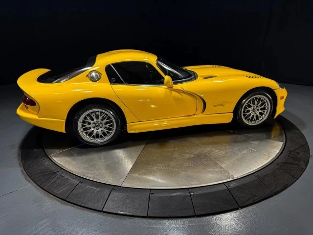 2002 Dodge Viper GTS 2nd Gen - Image 21 of 31