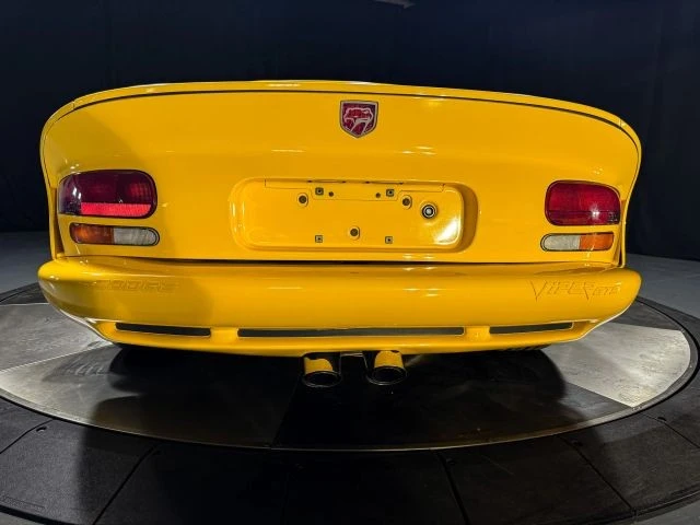 2002 Dodge Viper GTS 2nd Gen - Image 11 of 31
