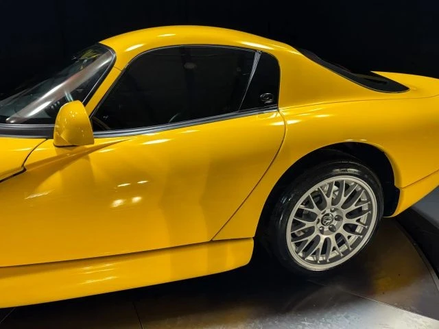 2002 Dodge Viper GTS 2nd Gen - Image 4 of 31