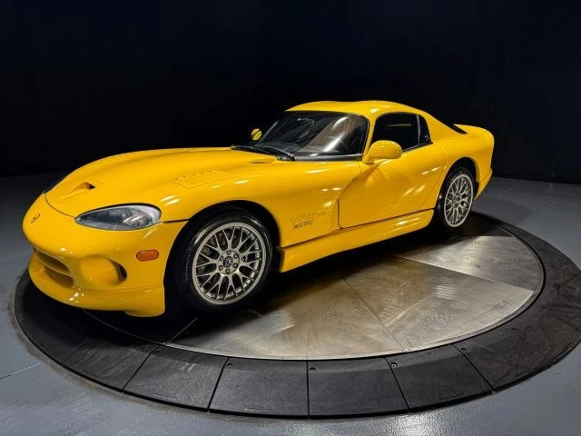 2002 Dodge Viper GTS 2nd Gen - Image 2 of 31