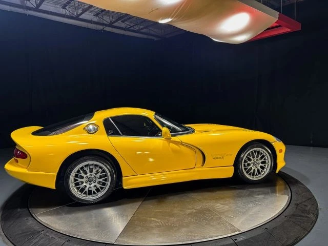 2002 Dodge Viper GTS 2nd Gen - Image 22 of 31