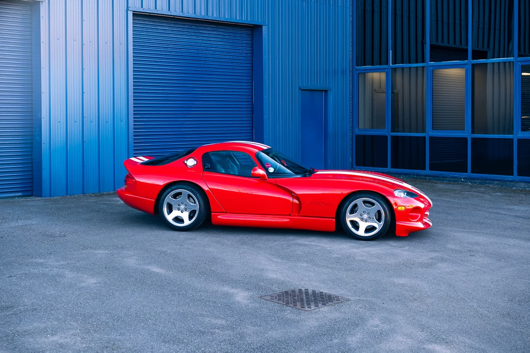 2002 Dodge Viper GTS 2nd Gen - Image 12 of 31