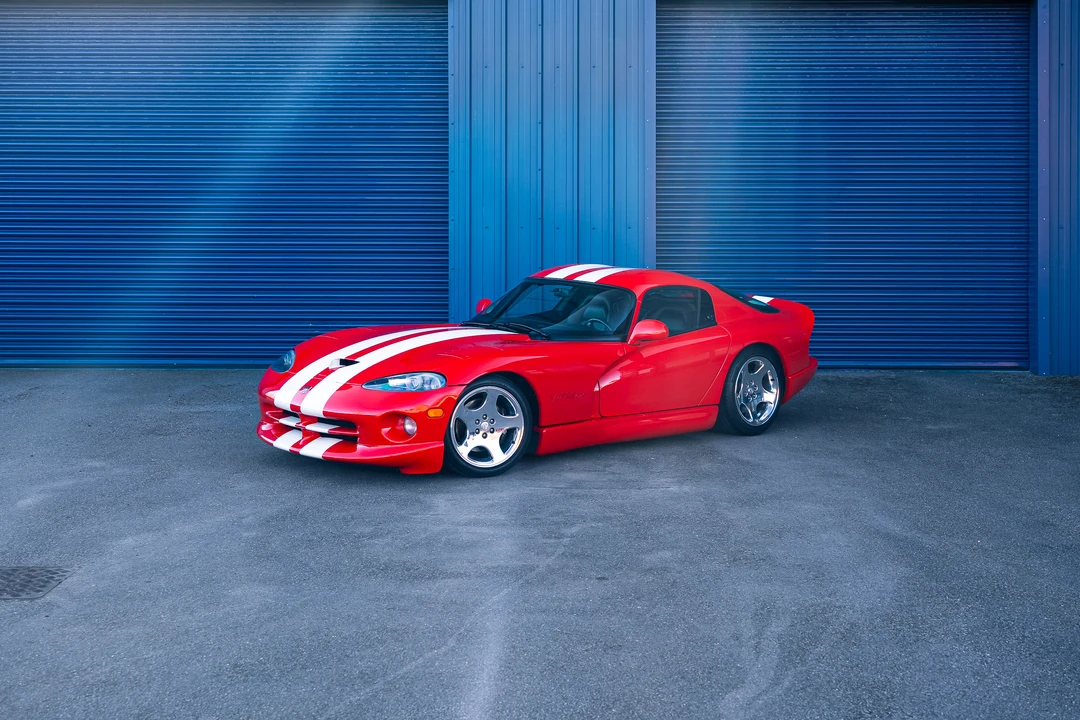 2002 Dodge Viper GTS 2nd Gen - Image 19 of 31