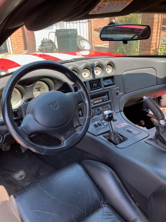 2002 Dodge Viper GTS 2nd Gen - Image 5 of 10