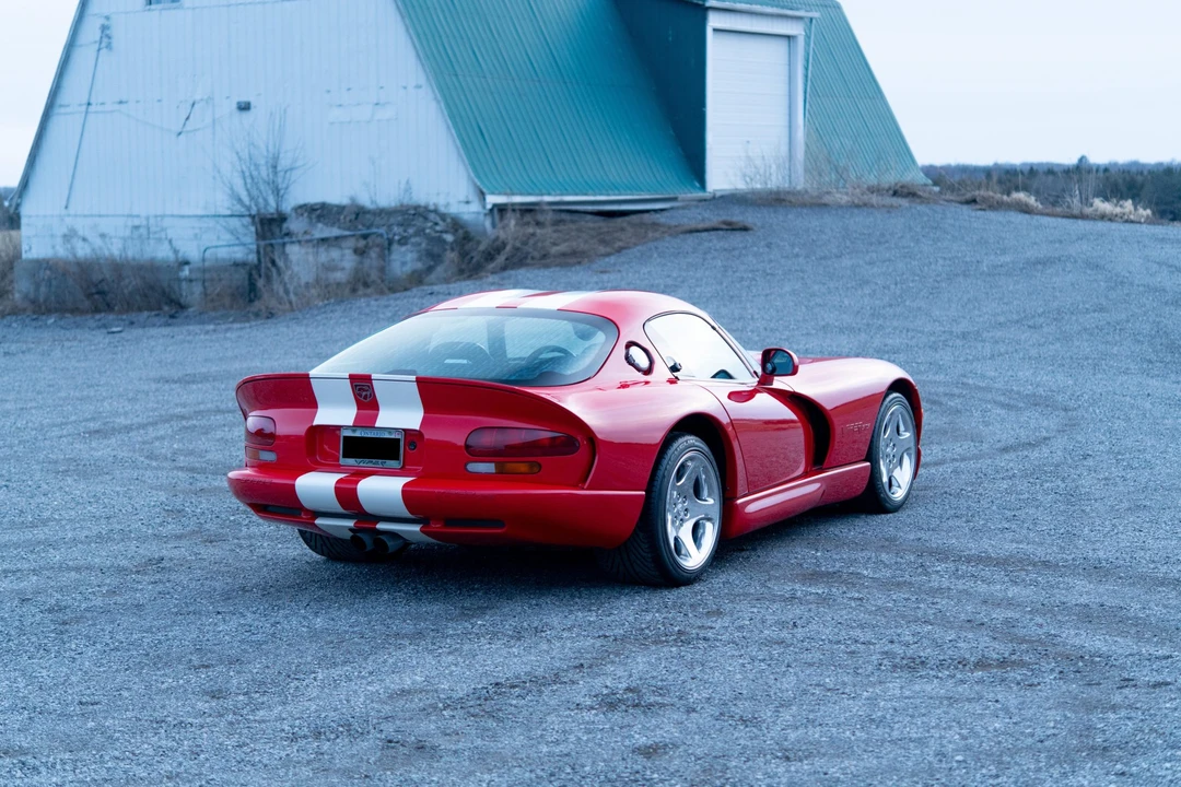 2002 Dodge Viper GTS 2nd Gen - Image 9 of 31
