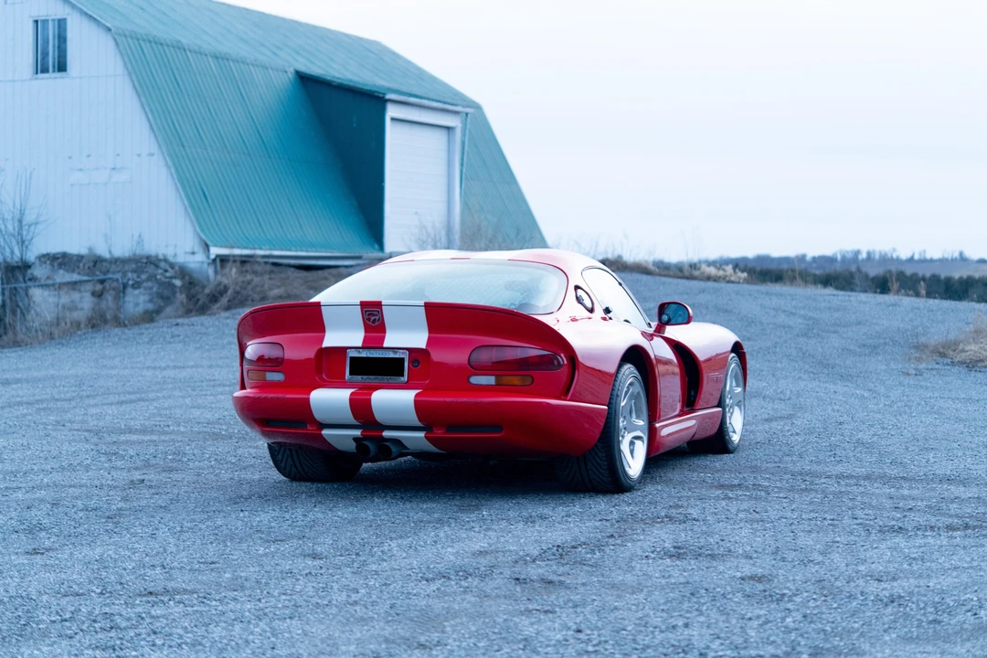 2002 Dodge Viper GTS 2nd Gen - Image 10 of 31