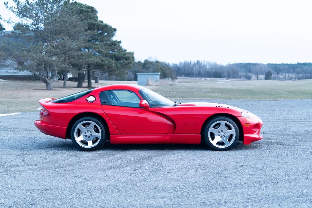 2002 Dodge Viper GTS 2nd Gen - Image 8 of 31