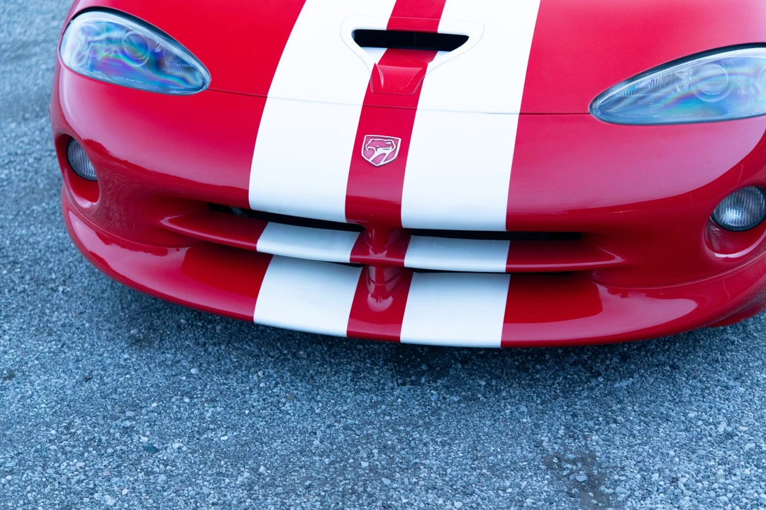 2002 Dodge Viper GTS 2nd Gen - Image 23 of 31
