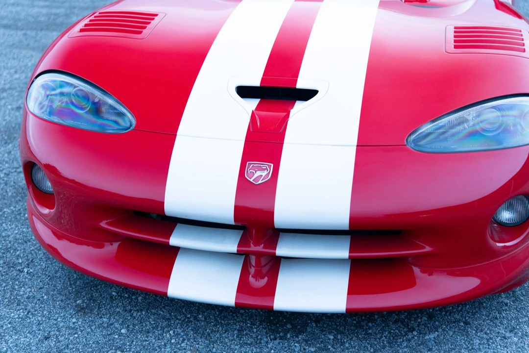 2002 Dodge Viper GTS 2nd Gen - Image 15 of 31