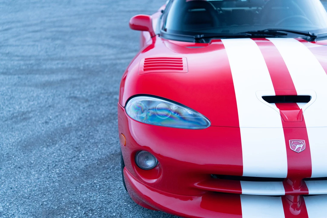 2002 Dodge Viper GTS 2nd Gen - Image 19 of 31