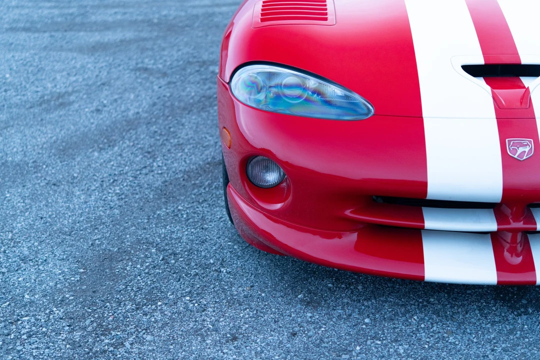 2002 Dodge Viper GTS 2nd Gen - Image 21 of 31
