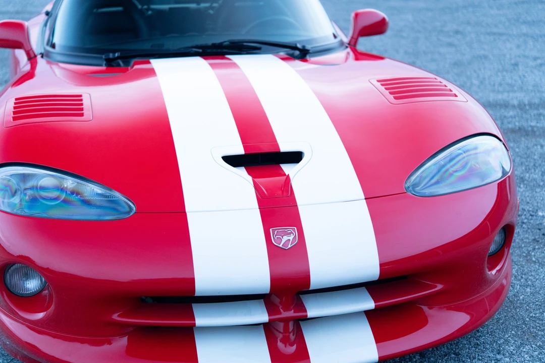 2002 Dodge Viper GTS 2nd Gen - Image 16 of 31