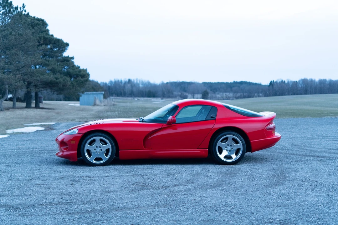 2002 Dodge Viper GTS 2nd Gen - Image 14 of 31