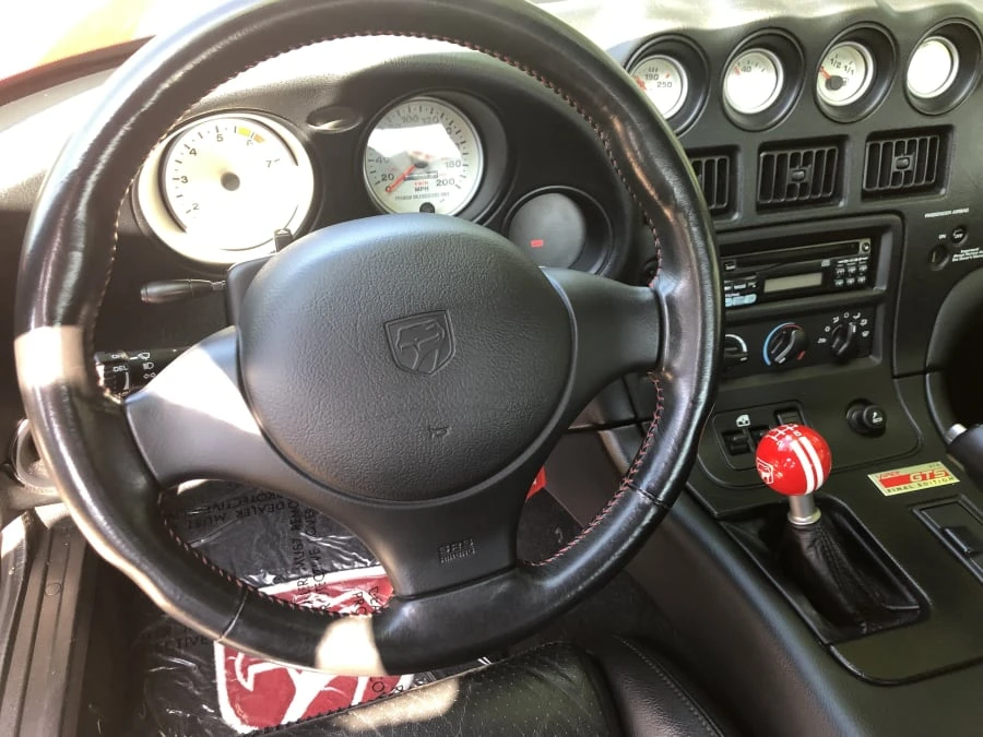 2002 Dodge Viper GTS 2nd Gen - Image 4 of 5