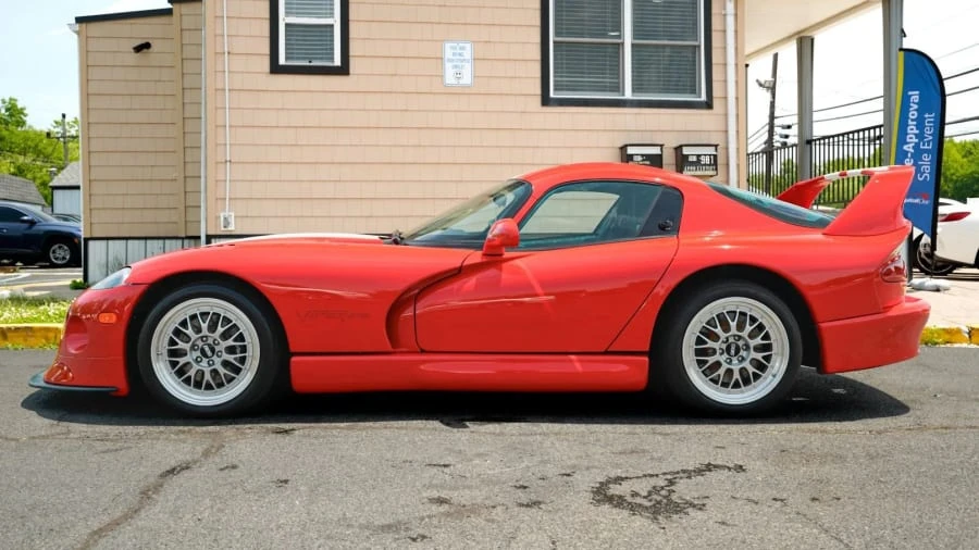 2002 Dodge Viper GTS 2nd Gen - Image 8 of 31