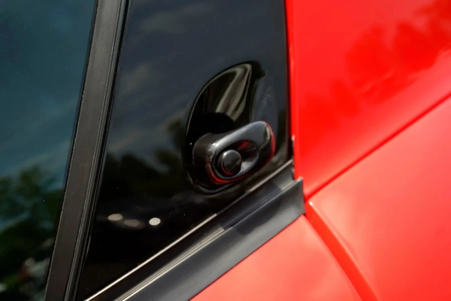 2002 Dodge Viper GTS 2nd Gen - Image 19 of 31