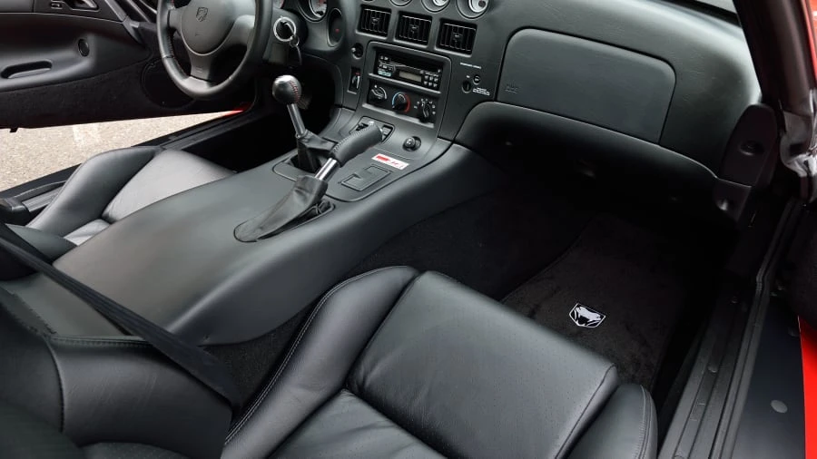 2002 Dodge Viper GTS 2nd Gen - Image 5 of 12