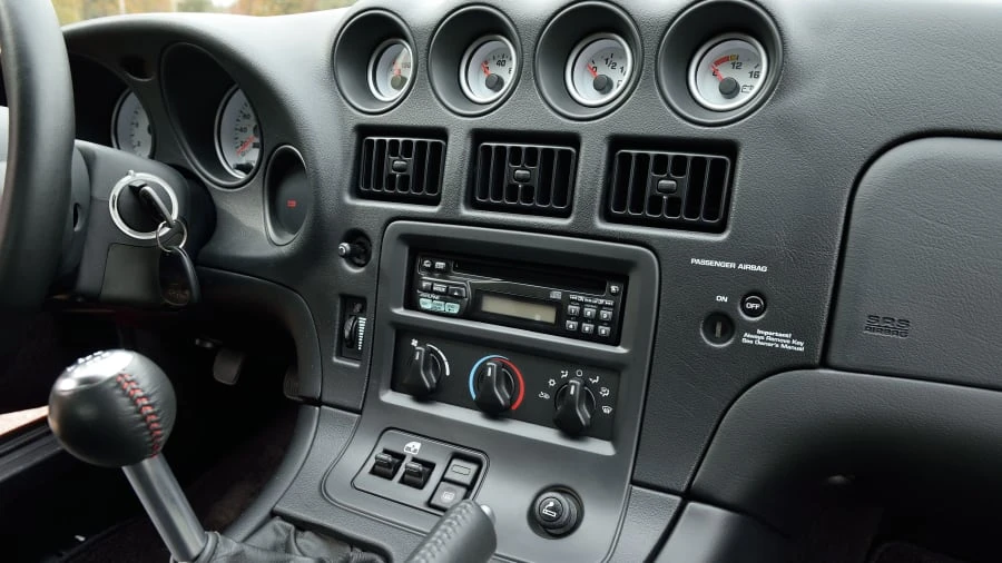 2002 Dodge Viper GTS 2nd Gen - Image 8 of 12