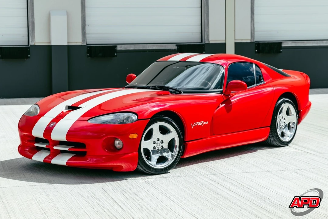 2002 Dodge Viper GTS 2nd Gen - Image 4 of 12