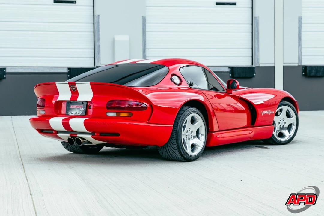 2002 Dodge Viper GTS 2nd Gen - Image 6 of 12