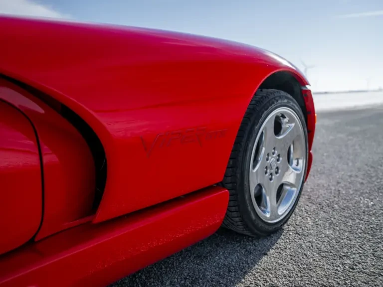 2002 Dodge Viper GTS 2nd Gen - Image 14 of 31