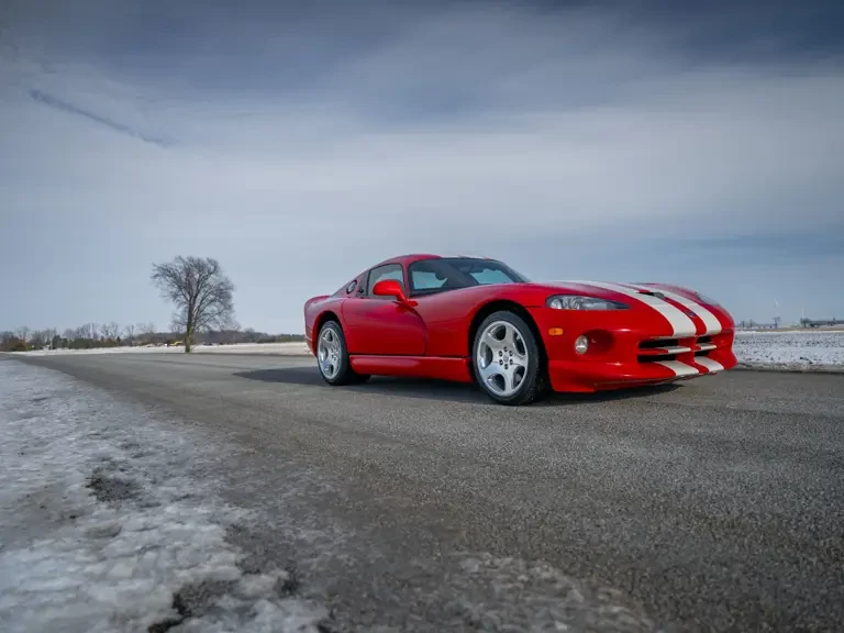 2002 Dodge Viper GTS 2nd Gen - Image 2 of 31