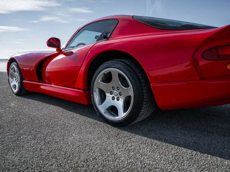 2002 Dodge Viper GTS 2nd Gen - Image 21 of 31